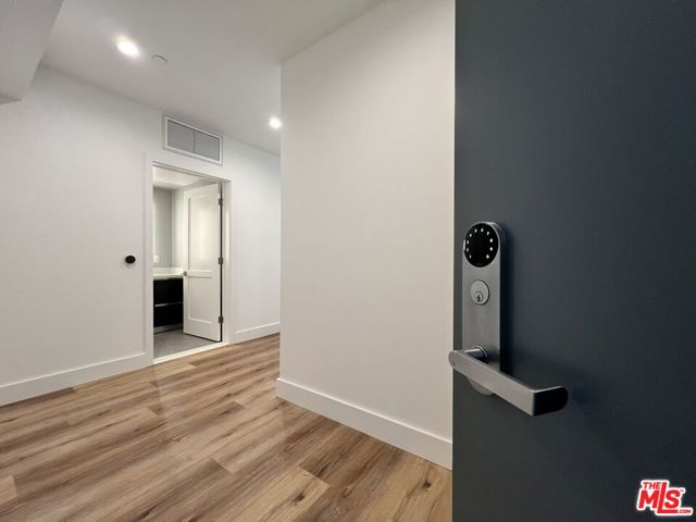 5801 Camerford Avenue, Los Angeles CA: https://media.crmls.org/mediaz/118eb5a9-9dc3-4871-93f2-07396243bfb3.jpg