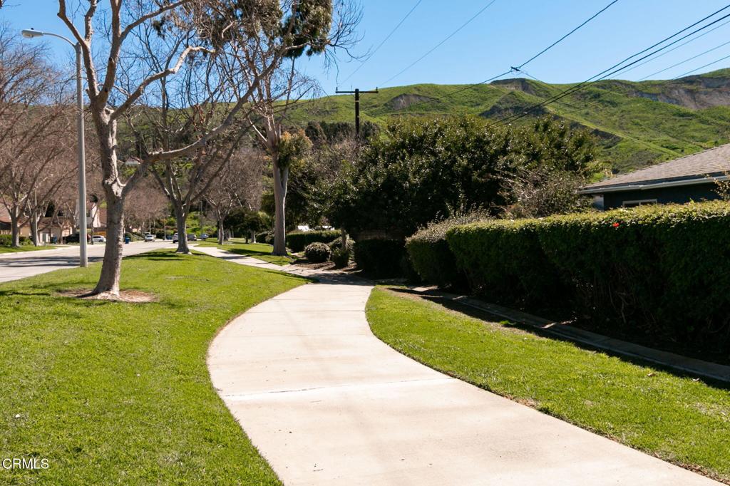 https://media.crmls.org/mediaz/118f0e96-cb2f-4e01-bcf2-5546f00dce7c.jpg?preset=X-Large