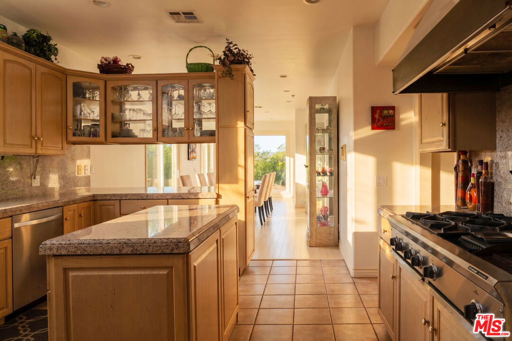 MLS #26876475 image #15