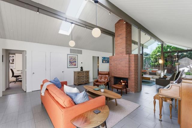 Image 7 of 53 For 943 Trophy Drive