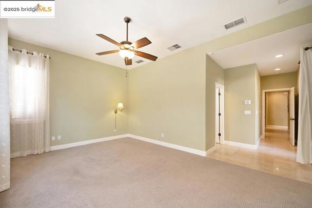 Image 31 of 54 For 5736 Palmera Ln