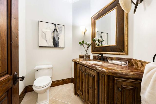 8 Reyna Place, Menlo Park CA: https://media.crmls.org/mediaz/1190a0a7-6c2c-4126-84e1-21f5932edece.jpg