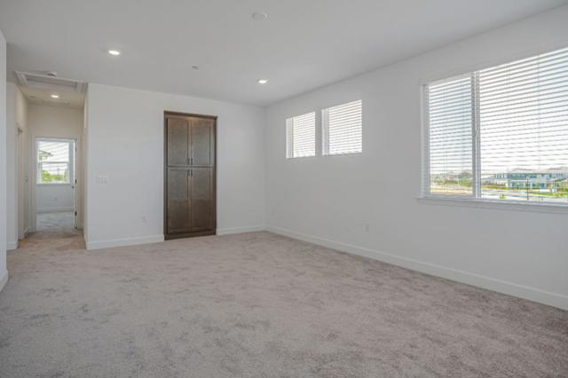 2064 Baker Court, Woodland CA: https://media.crmls.org/mediaz/1191d811-90cf-49e5-8fde-18c01c4f3df1.jpg
