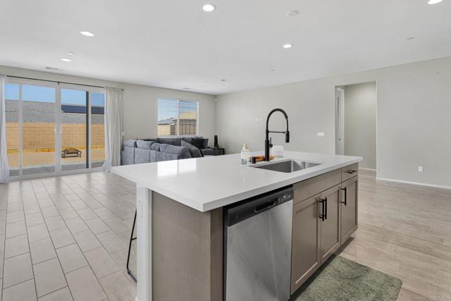 11912 Olivine Rd, Victorville, CA 92392 photo 7