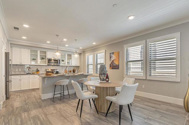 1057 Foxglove Place, San Jose CA: https://media.crmls.org/mediaz/11922090-b2ce-425c-aae0-3a41c64598bd.jpg