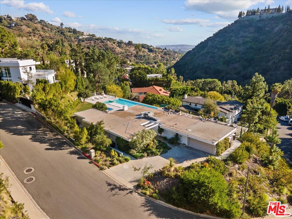 MLS #25616855 image #30