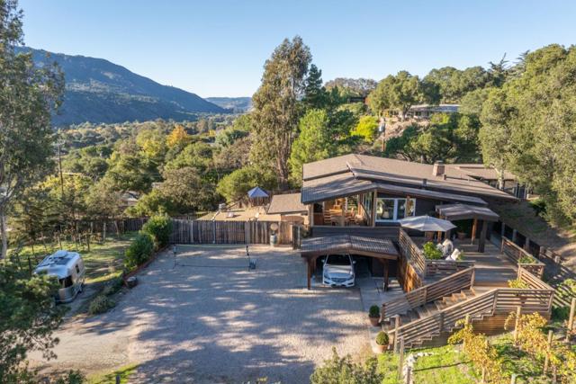 233 Country Club Drive, Carmel Valley CA: https://media.crmls.org/mediaz/11932876-ab0e-4fdb-b925-ca87a4d11f99.jpg