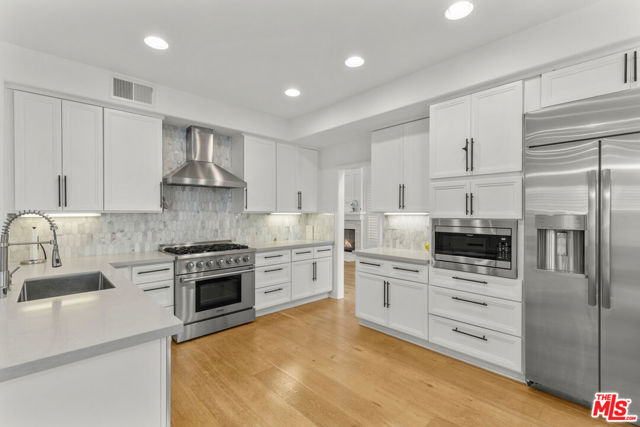 4370 Park Monte Nord, Calabasas CA: https://media.crmls.org/mediaz/119397b5-bcf5-49fa-b0ff-6819c994cd4a.jpg