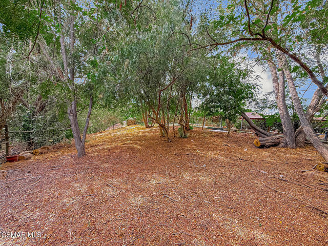 1888 El Monte Drive, Thousand Oaks CA: https://media.crmls.org/mediaz/119420fd-6de4-41ad-9f07-ec27c5456c0e.jpg