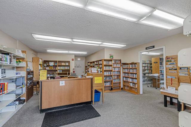 8463 Traminer Court, San Jose CA: https://media.crmls.org/mediaz/1194324b-46b7-49a0-9f72-d7dd47ef333d.jpg