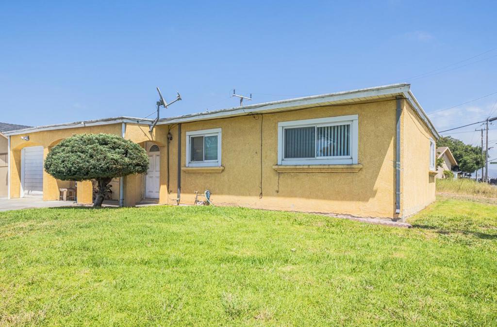 1208 Ramona Avenue