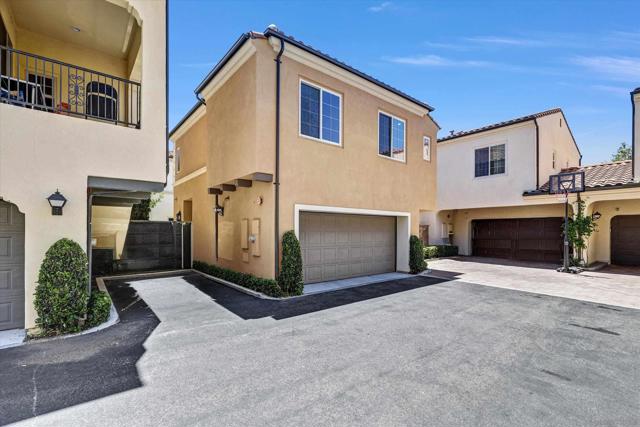 71 Kestrel, Irvine CA: https://media.crmls.org/mediaz/1194c80e-c9aa-4dc1-8f62-45c4a7b64777.jpg