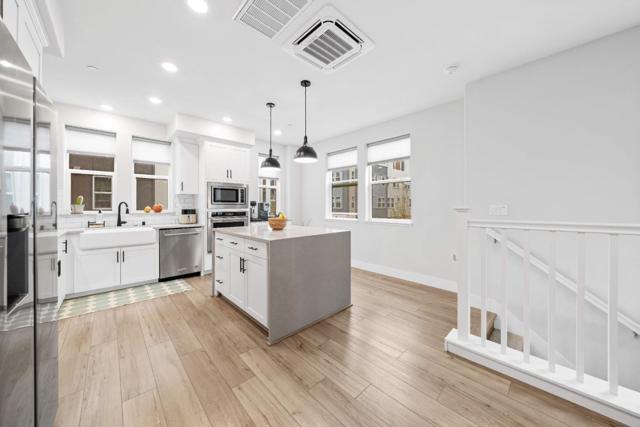 581 Yale Way, San Jose CA: https://media.crmls.org/mediaz/11957175-9a08-4b87-b3ab-8b0289285b44.jpg