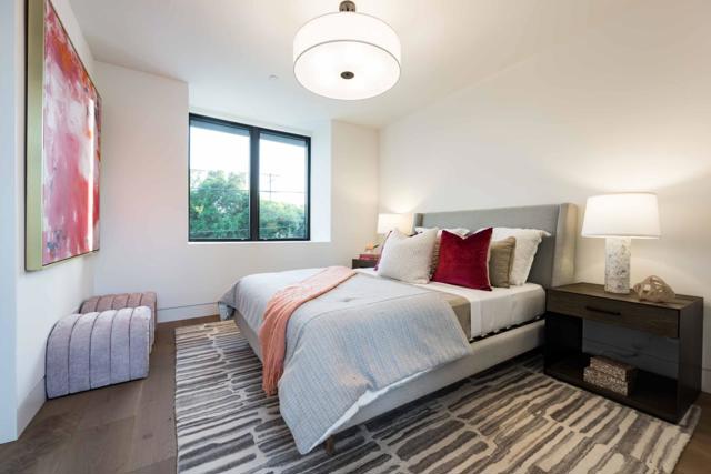 1080 Cotton Street, Menlo Park CA: https://media.crmls.org/mediaz/11965900-6e1c-4829-bb85-bfd244380457.jpg