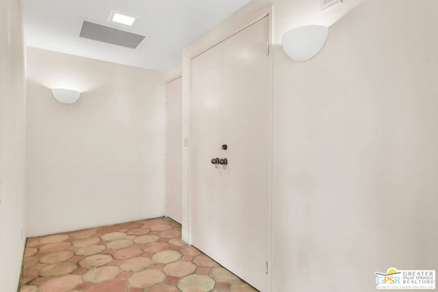 900 Island Drive #113, Rancho Mirage, CA 92270