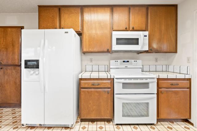 230 Castillon Way, San Jose CA: https://media.crmls.org/mediaz/1197ae26-59f0-4587-98da-5eb3c17481ff.jpg