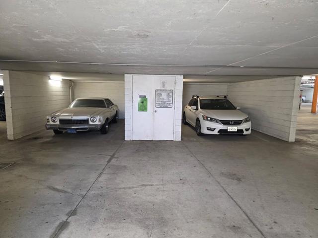 8644 New Salem St, San Diego CA: https://media.crmls.org/mediaz/119837ee-892a-4feb-b6c2-b5be60a55f21.jpg