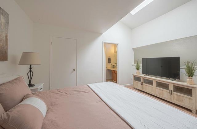 104 Rossi Street, Salinas CA: https://media.crmls.org/mediaz/11986e9d-5e9f-4ebe-b9c3-b012c40e80b6.jpg