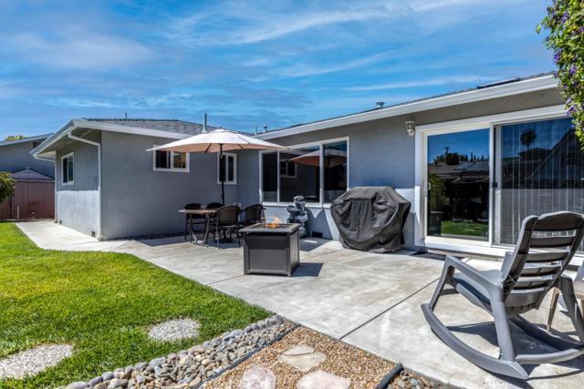 672 Sonoma Court, Livermore CA: https://media.crmls.org/mediaz/11989609-6690-4b59-a963-75b7579b4ed2.jpg