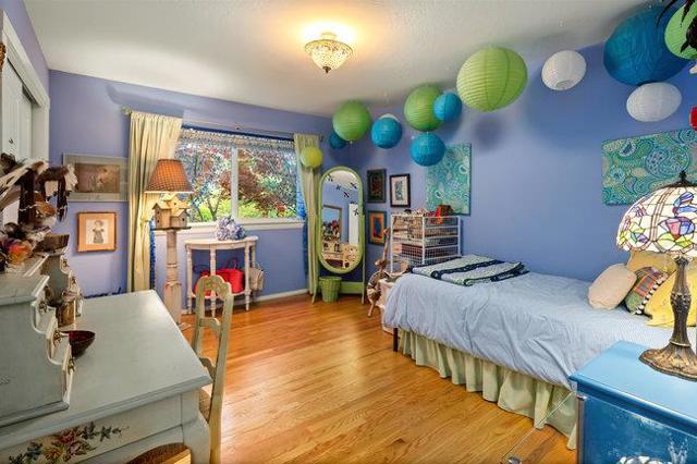 1175 Westridge Drive, Portola Valley CA: https://media.crmls.org/mediaz/11993d2c-e13a-48ed-a4b2-040db285a114.jpg