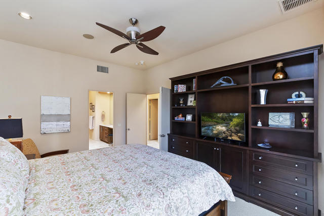 359 Desert Holly Drive, Palm Desert CA: https://media.crmls.org/mediaz/1199cefd-9f77-4e63-bafd-c04a1e38b403.jpg