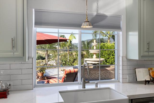 Detail Gallery Image 14 of 47 For 1751 Monte Vista Dr, Vista,  CA 92084 - 5 Beds | 3/1 Baths