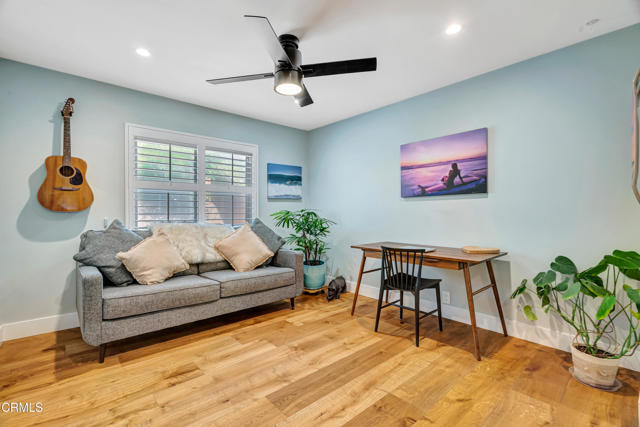 1136 Horizon Drive, Ventura CA: https://media.crmls.org/mediaz/119a1032-a986-41d2-b55f-99df3bc2e49c.jpg