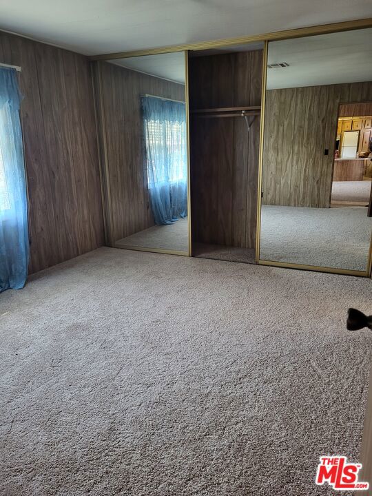 Image 6 of 14 For 2601 Victoria Street 376
