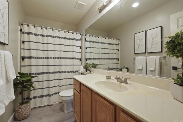 Detail Gallery Image 8 of 12 For 1849 Holly Oak Ct, Manteca,  CA 95336 - 3 Beds | 2 Baths