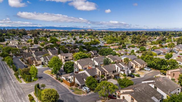 34919 Oyster Bay Terrace, Fremont CA: https://media.crmls.org/mediaz/119c47ec-2d94-4e18-a29f-4f2d94725be7.jpg