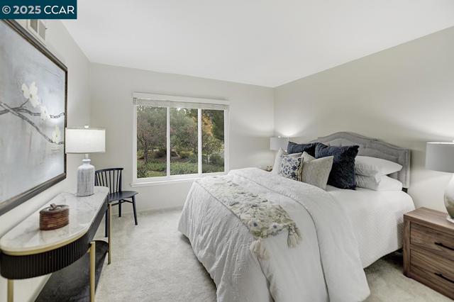 2900 Tice Creek Dr, Walnut Creek CA: https://media.crmls.org/mediaz/119c5aa1-9b7c-4d77-bca2-d5b0fb8de2e5.jpg