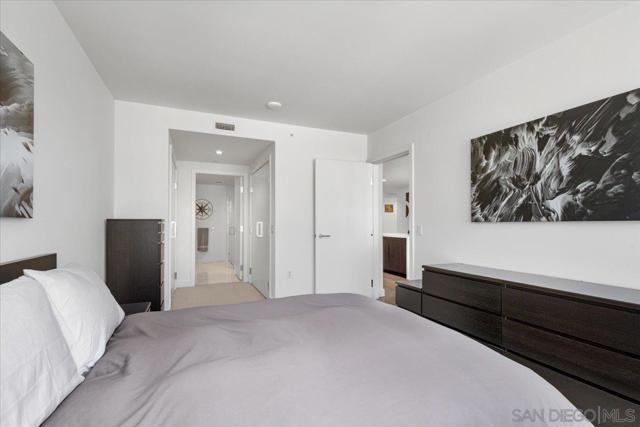 1388 Kettner Blvd, San Diego CA: https://media.crmls.org/mediaz/119deea3-15c8-4182-b90b-f17beea284b7.jpg