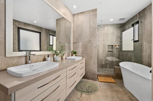 Detail Gallery Image 24 of 43 For 907 S Tremont St, Oceanside,  CA 92054 - 3 Beds | 3/1 Baths