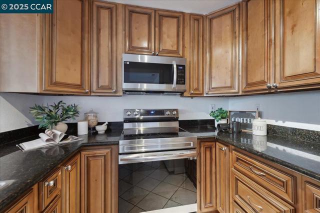 108 Compton Circle, San Ramon CA: https://media.crmls.org/mediaz/119ee4ad-4b85-42b6-9775-14a72057acf8.jpg
