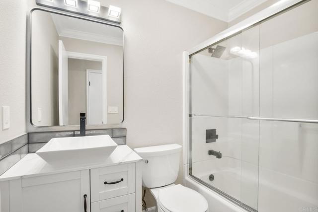 Detail Gallery Image 9 of 23 For 390 N 1st St #18,  El Cajon,  CA 92021 - 3 Beds | 2 Baths
