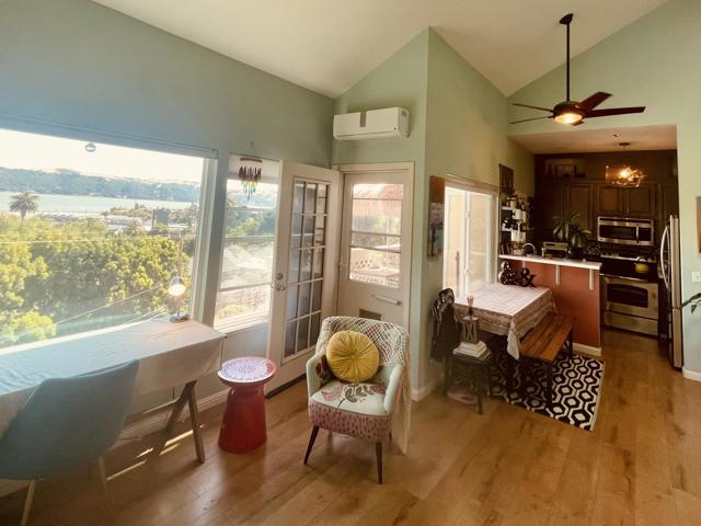 735 Buchanan Street, Benicia CA: https://media.crmls.org/mediaz/119fca5c-c4fb-42f1-af22-52cb988a9404.jpg