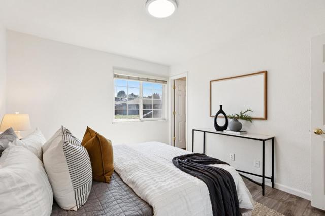 7527 Sutton Lane, Dublin CA: https://media.crmls.org/mediaz/119fffcb-2d40-489f-96bf-3957616bcab8.jpg
