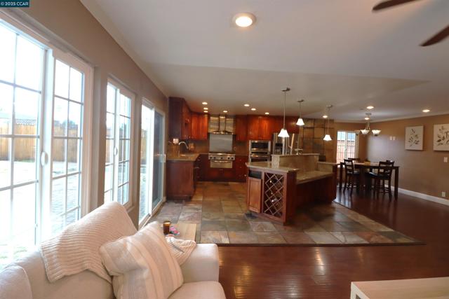 189 Atherton Ave, Pittsburg CA: https://media.crmls.org/mediaz/11a2a465-c512-480a-b0d9-ebc7b8a0b8d9.jpg