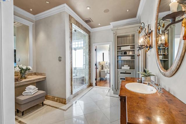 797 Las Olas Dr, Aptos CA: https://media.crmls.org/mediaz/11a2ea26-26fa-4de1-873d-83bbad90ff82.jpg