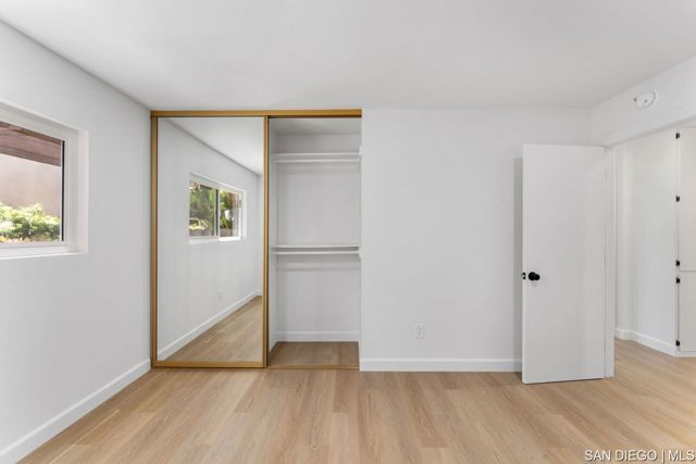 4855 Cole ST, San Diego CA: https://media.crmls.org/mediaz/11a3030f-9649-4337-9b0a-46594f334be8.jpg
