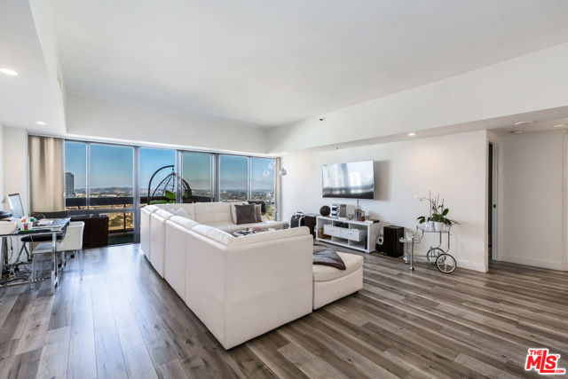 Image 3 for 10445 Wilshire Blvd #1806, Los Angeles, CA 90024