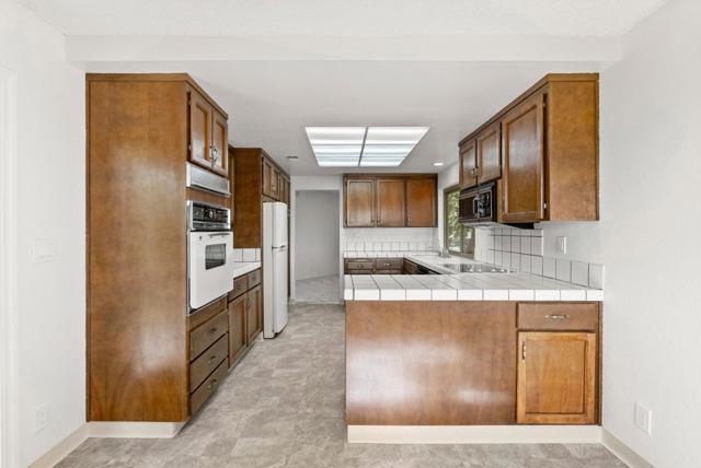 8356 Charbono Court, San Jose CA: https://media.crmls.org/mediaz/11a3893e-31de-44aa-8b30-1d59a11319fd.jpg
