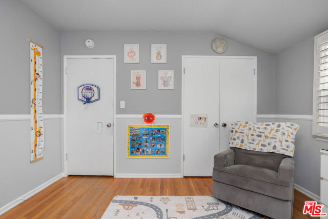5146 Topanga Canyon Boulevard, Woodland Hills CA: https://media.crmls.org/mediaz/11a42641-06c9-4add-b7d4-073949fd1f81.jpg