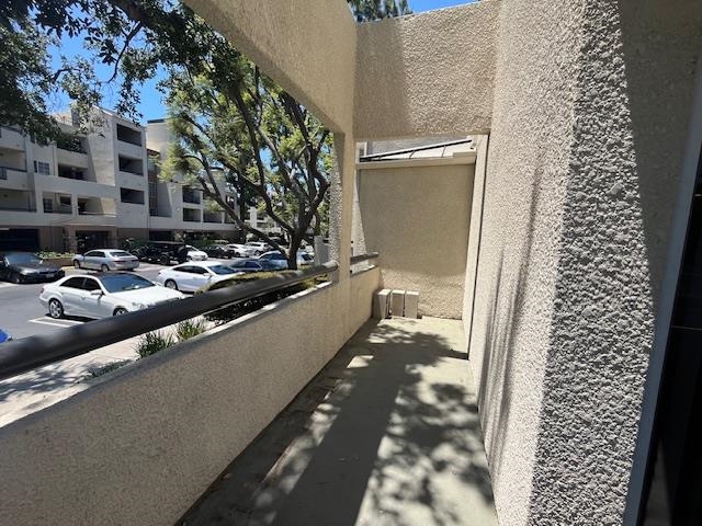 5520 Owensmouth Ave, Woodland Hills, California 91367, 1 Bedroom Bedrooms, ,1 BathroomBathrooms,Condominium,For Sale,Owensmouth Ave,240011826SD