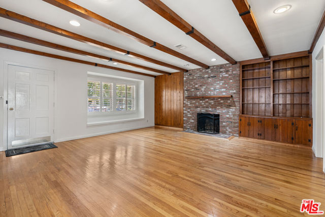 3016 Greenfield Avenue, Los Angeles CA: https://media.crmls.org/mediaz/11a4be38-60dd-48d5-8239-654a33521934.jpg