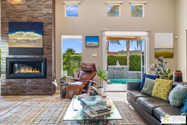 2985 Searchlight Lane, Palm Springs CA: https://media.crmls.org/mediaz/11a4f6de-bfd8-4a26-86f3-6205f189760d.jpg