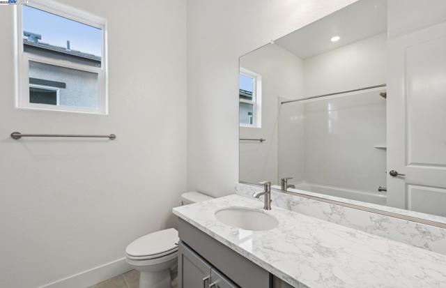 17685 Brightwood Avenue, Lathrop CA: https://media.crmls.org/mediaz/11a56625-b44e-4fe7-8e2b-bcc36e744e7b.jpg