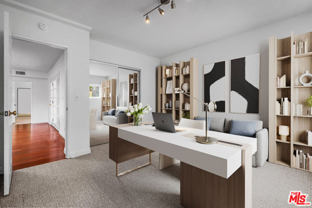 2925 Dona Susana Drive, Studio City CA: https://media.crmls.org/mediaz/11a71f11-1f92-484d-9e27-89fc55131183.jpg