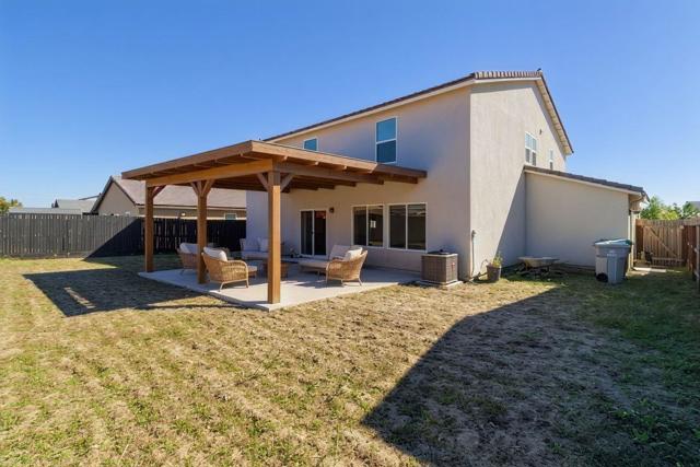 2125 Redding Way, Atwater CA: https://media.crmls.org/mediaz/11a756a3-4404-436f-ab8f-3b0e49f2fee4.jpg