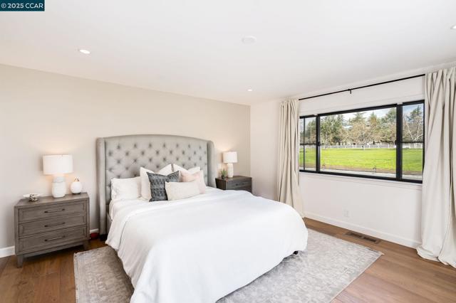 5400 Johnston Rd, Danville CA: https://media.crmls.org/mediaz/11a7dd2c-1843-4da8-8e8a-b246dcdca039.jpg